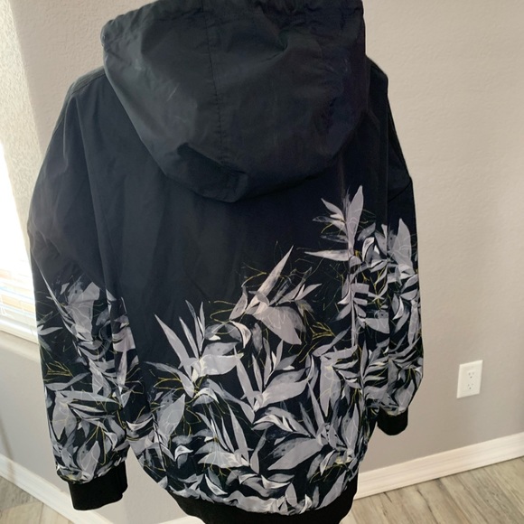 Calvin Klein performance wind jacket/breaker LG - Picture 5 of 7